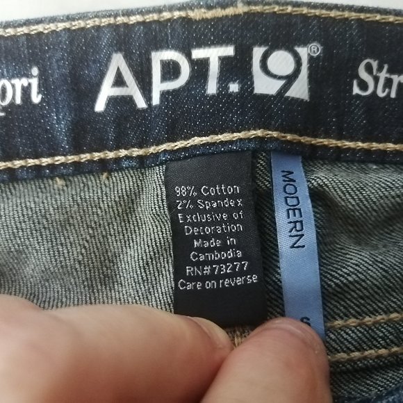 Woman's Apt 9 Straight Leg Capri's - Picture 8 of 10